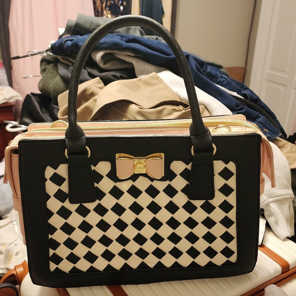 Elegant Black, White And Pink Checkered Tote Bag
